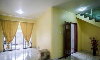 Imagem 4: Casa para venda possui 255 metros quadrados com 3 quartos em Sacramenta - Belém - Pará