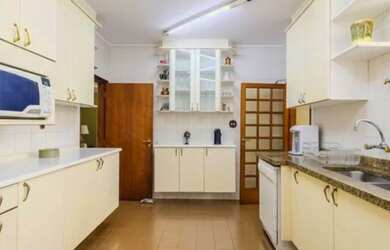 Imagem 5: IMPONENTE SOBRADO- OTIMA LOCALIZAÇÃO