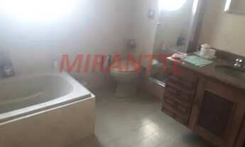 Imagem 3: Sobrado para venda possui 197 metros quadrados com 3 quartos