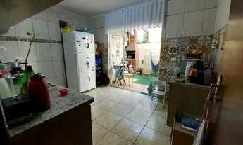 Imagem 7: SOBRADO À VENDA NO PICANÇO - 2 DORMITÓRIOS - 1 SUÍTE - LAVABO - CHURRASQUEIRA - QUINTAL