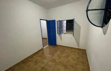 Imagem 5: ALUGO CASA BEM LOCALIZADA