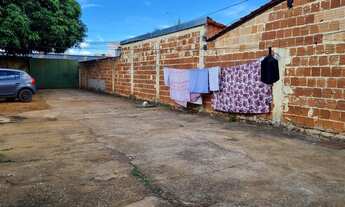 Imagem 5: Samuel Pereira oferece: Casa com 1 Suíte na Laje com Edicula em Lote de 375m² no Setor em