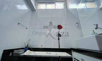 Imagem 2: Casa Térrea Jardim Satélite 3 Suítes 250m² Essa casa está localizado no Jardim Satélite