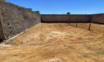 Imagem: Lote no Condominio Morada Nobre - Todo murado