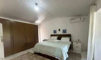 Imagem 4: Casa de Luxo no Bairro Portão em Lauro de Freitas-BA: 4 Quartos, 4 Suítes, 6 Banheiros, 10