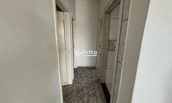 Imagem 7: Casa residencial disponível para venda no bairro Laranjeiras em Uberlândia-MG