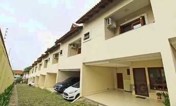 Imagem: Casa Condomínio em Porto Alegre, no bairro