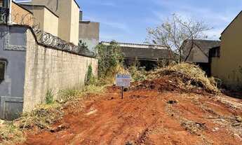 Imagem 2: Lote 300 metros - Alice Barbosa