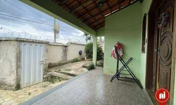 Imagem 2: Casa com 4 dormitórios à venda, 360 m² por R$ 990.000,00 - Lourdes - Brumadinho/MG