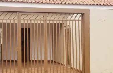 Imagem: Casa com 3 Quarto(s) e 2 banheiro(s) para