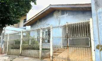 Imagem 2: Casa no Castelo Branco com 3 dormitórios, terreno de 200m² e ótima localização