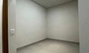 Imagem 4: Casa 175m² + Lote de Esquina 387m², 4 Suítes, Piscina e Churrasqueira Jardins Capri, Sena