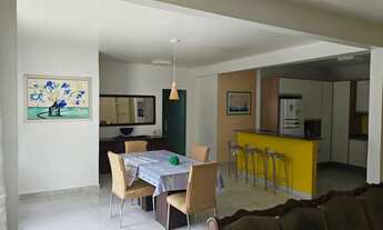 Imagem 6: Alugo linda casa parcialmente mobiliada e climatizada com 4 suites