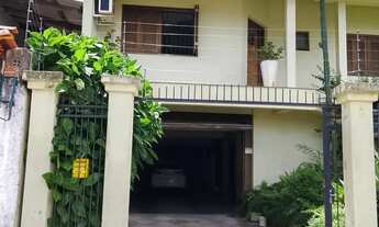 Imagem 4: CASA / SOBRADO 5D e 10 vagas 3 Banheiros - Pátio enorme c/ Jacuzi e Pergolado