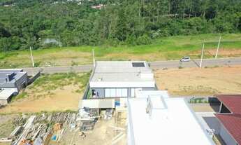 Imagem 2: Casa de Alvenaria - Venda - 03 dormitórios - 185m2 - Mobiliada - Piscina - Rua Sendor Poff