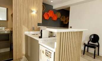 Imagem 3: Sala comercial impecável ao lado do metrô Santa Cruz, uma garagem