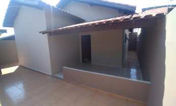 Imagem 4: Casa com 3 quartos, 2 banheiros, 3 vagas de garagem, área de lazer, edícula !!!