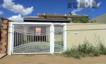 Imagem 2: Casa com 3 dormitórios para alugar, 80 m² por R$ 1.600,00/mês - Jardim Mondale - Rio Verde