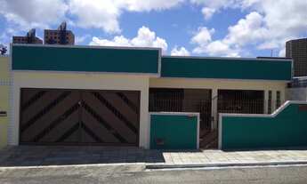 Imagem: Belíssima casa com 204 m2 de área construída