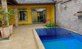 Imagem 4: Casa de condomínio sobrado para venda tem 180 metros quadrados com 4 quartos