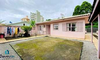 Imagem 7: Casa com terreno amplo em ótima localização!