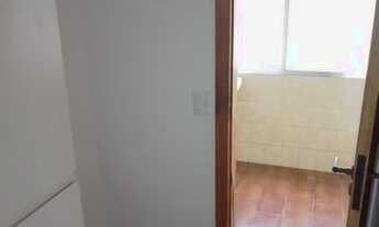 Imagem 3: Apto amplo para locação na Rua Fradique Coutinho à 2 quadras do metrô