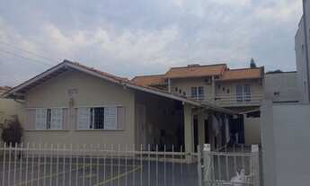 Imagem: Vendo casa e 3 duplex 50 metros do mar!