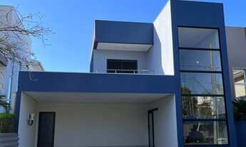 Imagem 2: Casa de condomínio sobrado para venda possui 220 metros quadrados com 4 quartos