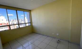 Imagem 2: Apartamento para aluguel tem 35 metros quadrados com 1 quarto em Centro - Curitiba - PR