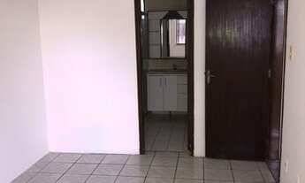 Imagem 2: Apartamento bem localizado com dois quartos dependência completa a venda na Pituba