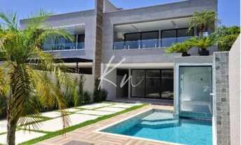 Imagem 2: Casa tríplex contemporânea de 360m2 com 4 suítes no Interlagos de Itaúna