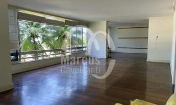 Imagem 5: Ótimo prédio, centro de terreno, portaria com segurança 24 h