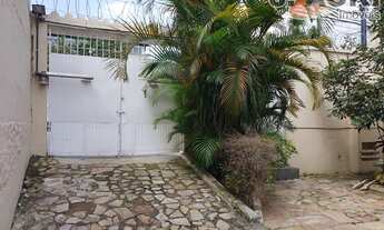 Imagem 3: Casa espaçosa com 2 dorm. garagem p/ 6 carros na V. Clementino