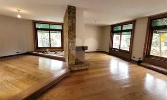 Imagem 2: Casa a venda com 05 Dormitórios por 3.200.000,00