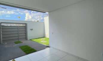 Imagem 4: Casa Perfeita! 3 Quartos sendo 1 Suíte - Área Gourmet com Churrasqueira - Jardim Gramado