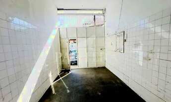 Imagem 2: Salão comercial com câmaras de frigorifico!