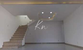 Imagem 5: Casa triplex medindo 250m2 com 4 suítes no condomínio Morada