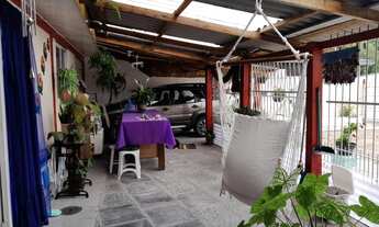 Imagem 5: Casa de alvenaria, com ampla sala e cozinha conjugada, 01 dormitório, banheiro, despensa