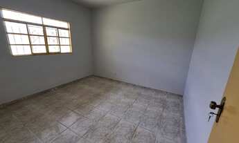 Imagem 5: Alugo casa no Setor Jardim da Luz sendo 2Q