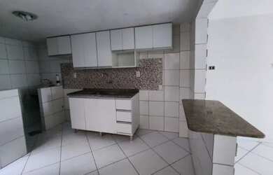 Imagem 2: Casa 2 andares com ponto conercial