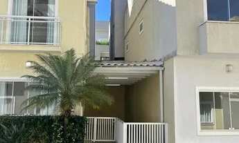 Imagem 2: Casa de condomínio para aluguel e venda possui 132 metros quadrados com 3 quartos