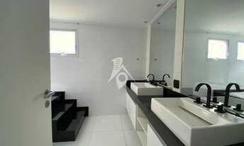 Imagem 7: Apartamento para aluguel com 224 metros quadrados com 4 quartos