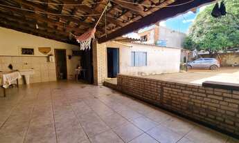 Imagem 7: Samuel Pereira oferece: Casa com 1 Suíte na Laje com Edicula em Lote de 375m² no Setor em