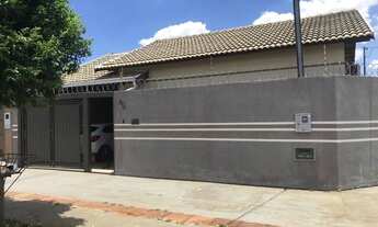 Imagem: VENDO CASA NO BAIRRO SERRA DOURADA