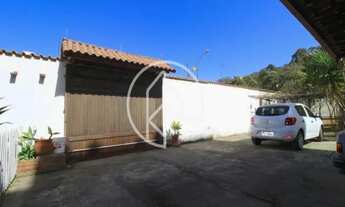 Imagem 6: Casa com 4 suítes quintal amplo