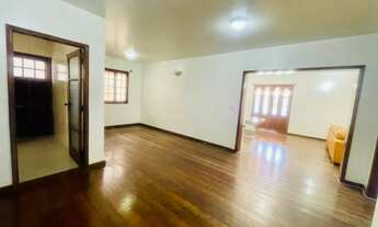 Imagem 8: Casa de condomínio para aluguel tem 551 metros quadrados com 4 quartos