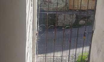 Imagem: Aluga-se Casa de 1 quarto - Itapuã - Próximo