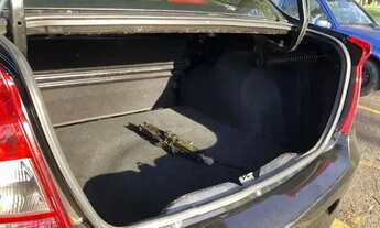 Imagem 6: Logan 1.0 2011 a vista ou parcelado