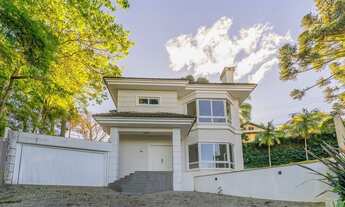 Imagem: Casa em Condominio no Charlecote Village