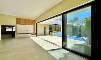 Imagem 4: Imóvel para aluguel possui 370 metros quadrados com 4 quartos